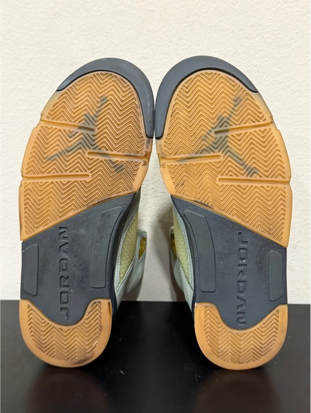 Size 9.5 - Air Jordan 5 Retro “Jade Horizon”